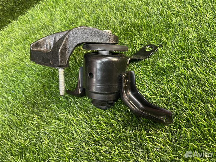 Подушка двигателя передняя правая Toyota Ractis