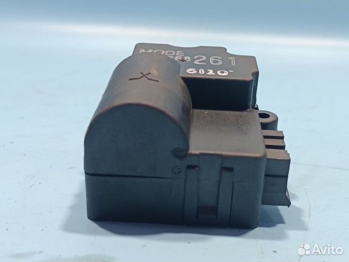 Моторчик заслонки отопителя для Mitsubishi Carisma