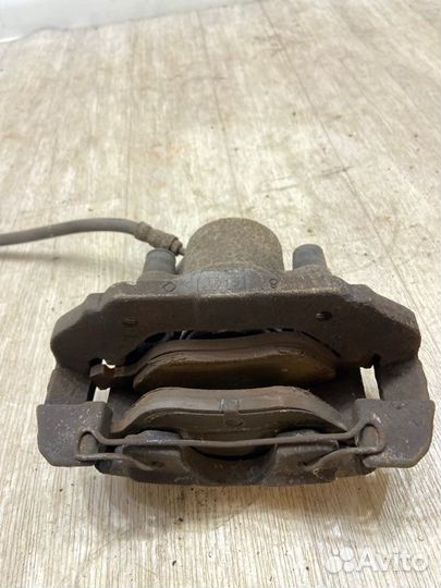 Суппорт передний левый Ford Fusion CBK 1.4 (fxja)