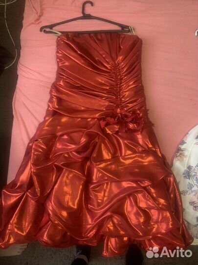 Нарядное платье