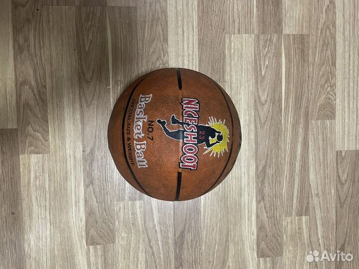 Баскетбольный мяч