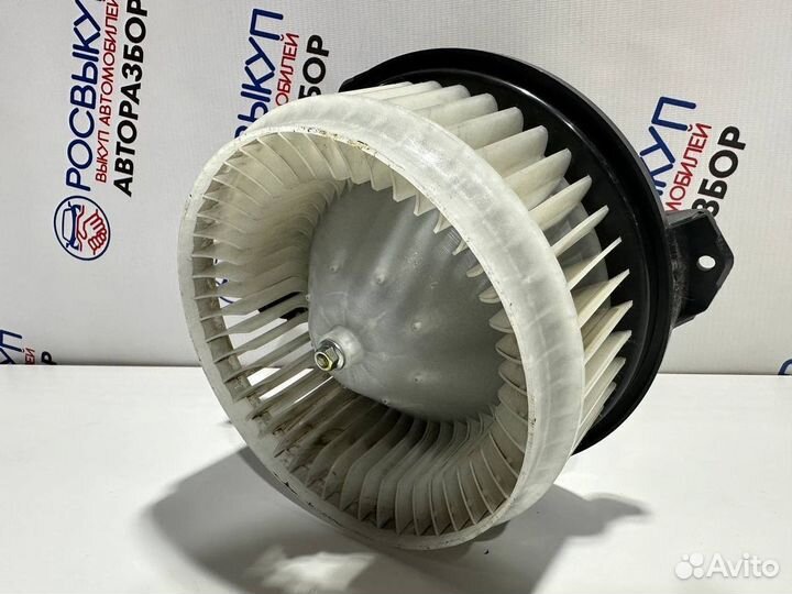 Моторчик печки Haval F7