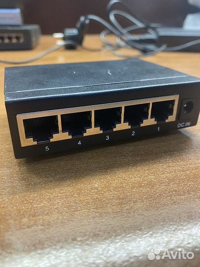 Коммутатор D-Link DES-1016A