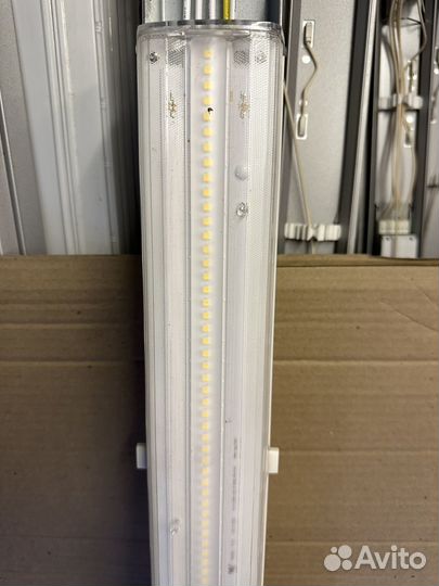 Светильник потолочный светодиодный линейный