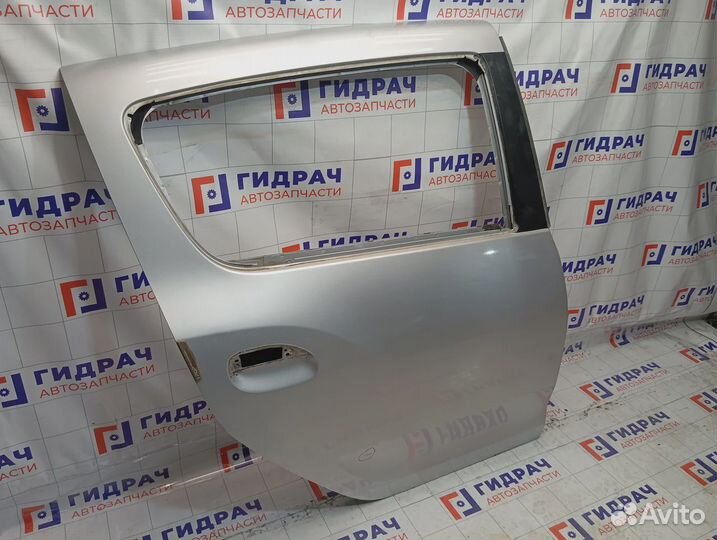 Дверь задняя правая Renault Sandero Stepway (5S)