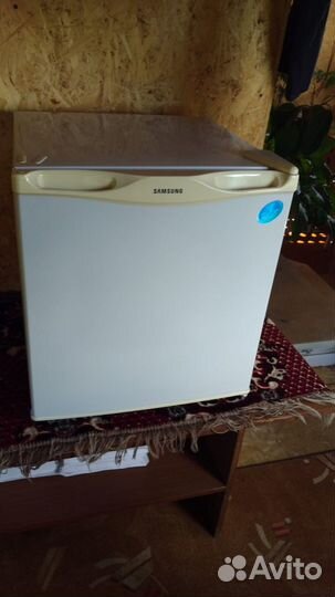Холодильник Samsung SG06dcgwhn