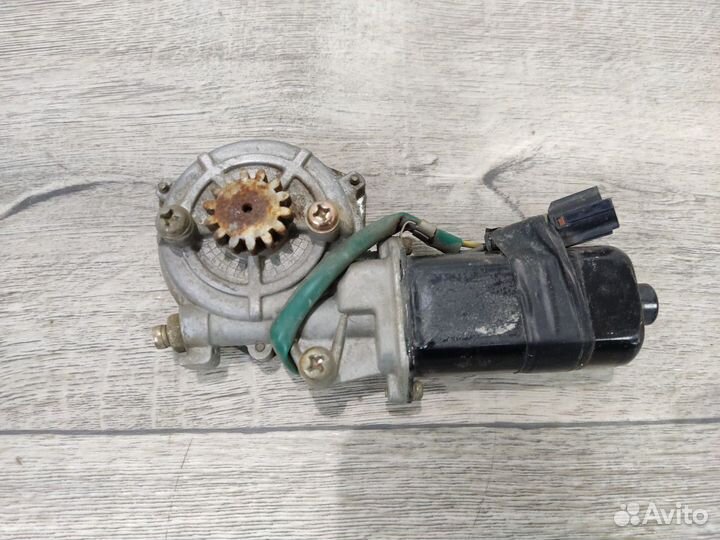 Моторчик стеклоподъемника задний левый Nexia