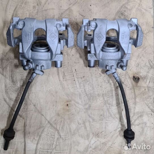 Суппорт передний Renault sandero stepway 2