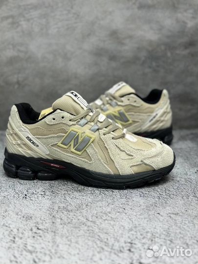 New Balance 1906D Protection Pack Beige