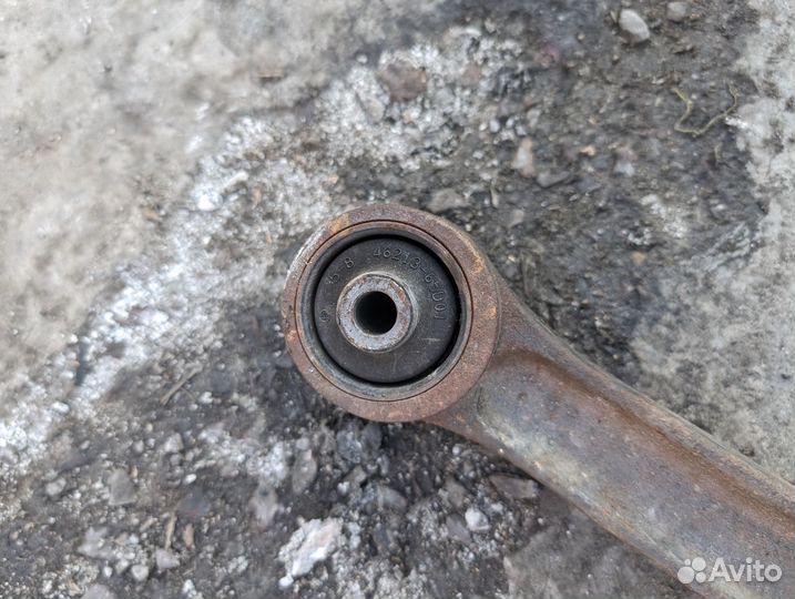 Рычаг Suzuki Jimny JB23W K6A Прав. Перед