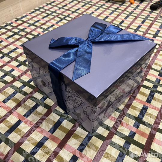 Коробка подарочная