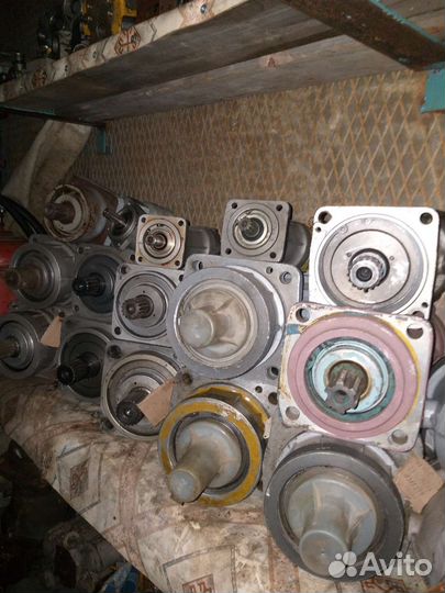 Гидронасосы, гидромоторы