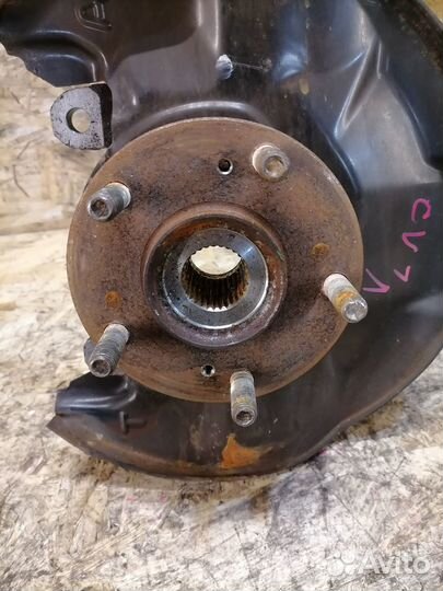 Ступица передняя левая Honda Accord 8