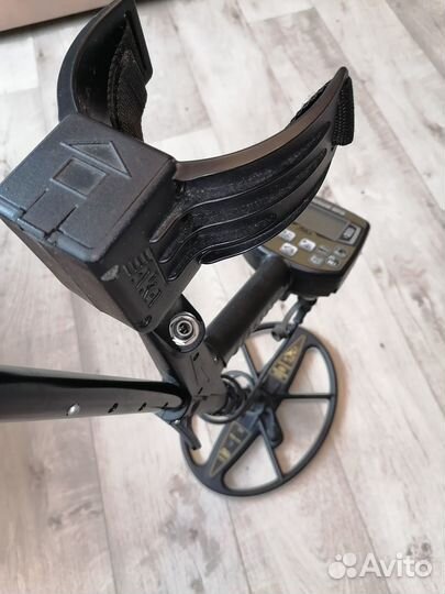 Металлоискатель ака signum 7272 мфд