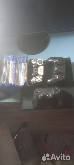 Приставка Sony PS4