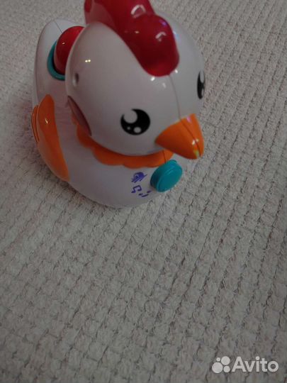 Игрушка курочка несушка музыкальная