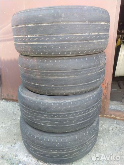 Bridgestone Regno GRVII 215/45 R17