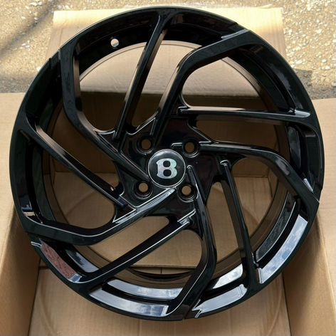 Литые диски Sakura Wheels 181 7.5×R17 4×100