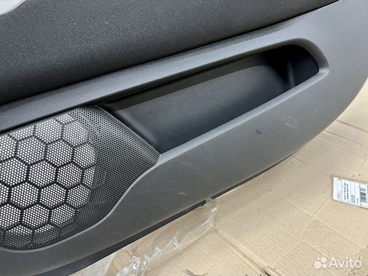 Карта двери Citroen C5 X7 обшивка двери правая