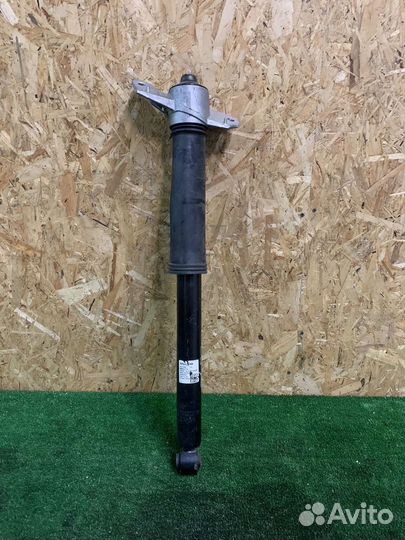 Амортизатор задний левый volvo XC40 32221648