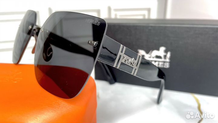 Солнцезащитные очки Hermes женские