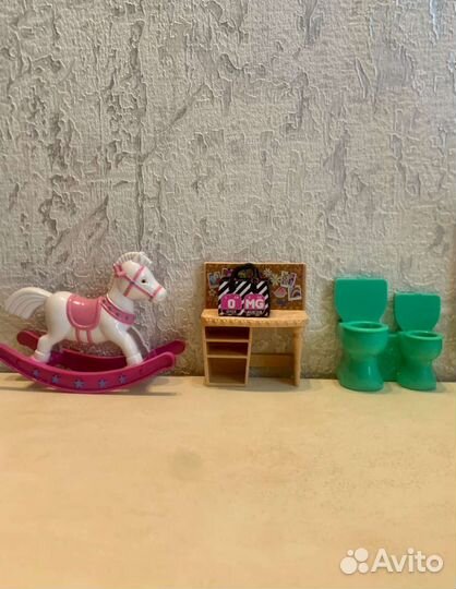 Игрушки. Мебель для кукол