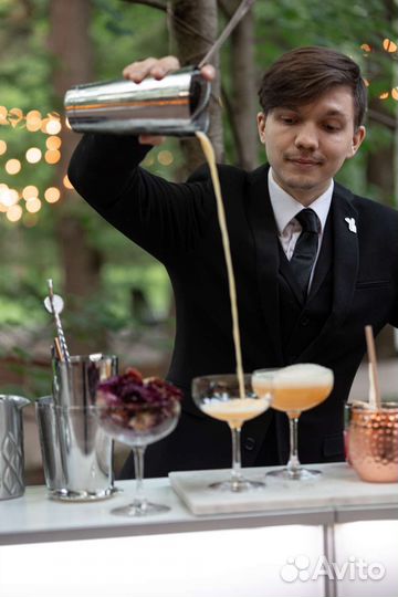 Выездной бар, бармен