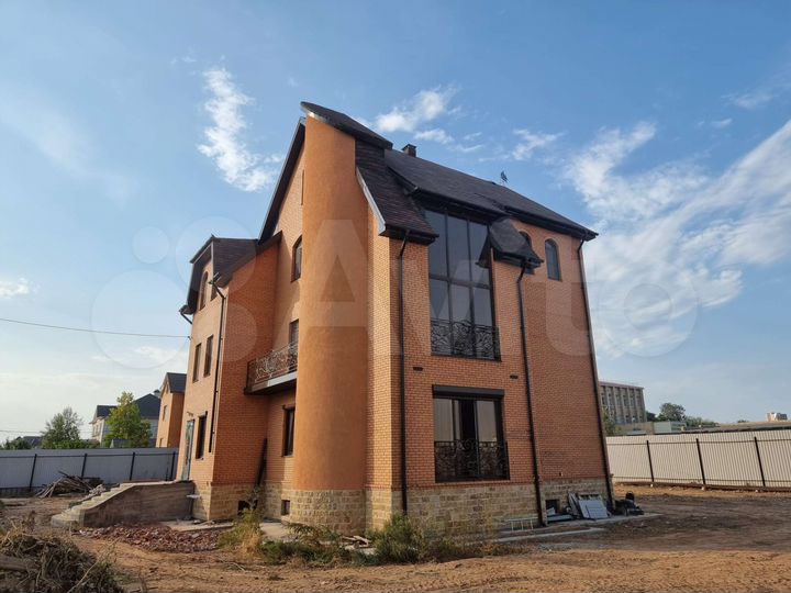 Коттедж 501,9 м² на участке 24 сот.