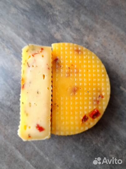 Качотта с вяленными томатами, халлуми