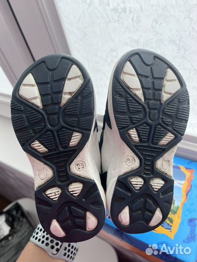 Кроссовки детские 23 размер котофей