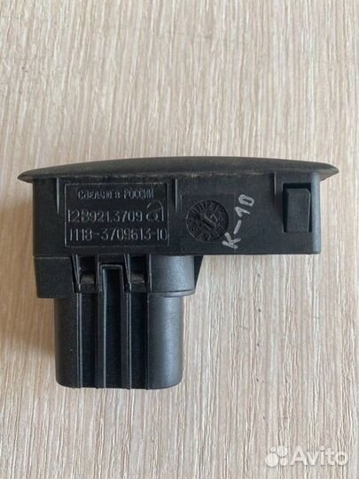 Кнопка стеклоподъемника переднего правого