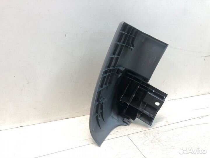 Клык заднего бампера задний правый Mercedes