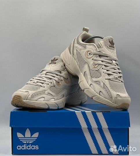 Кроссовки Adidas Astir white белые бежевые