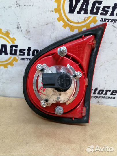 Фонарь внутренний Volkswagen Golf 5