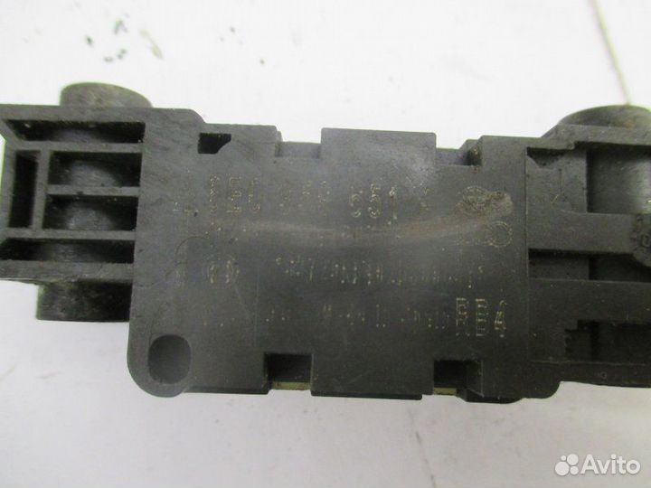 Датчик удара подушки безопасности Audi A4 1.9 2001