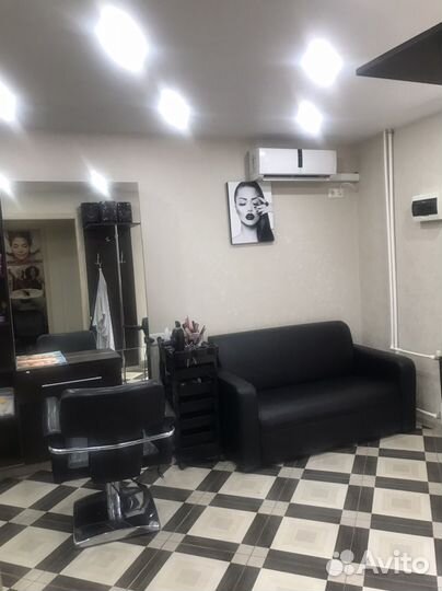 Кресло (рабочее место) для парикмахера