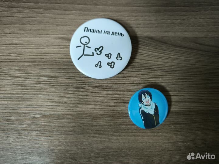 Значки деревянные