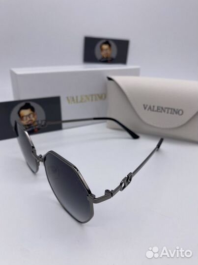 Очки valentino