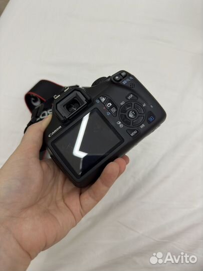 Canon EOS 1100d с обьективом