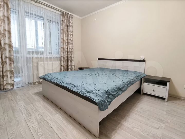 2-к. квартира, 52 м², 3/6 эт.