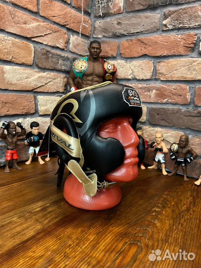 Боксерский шлем Rival