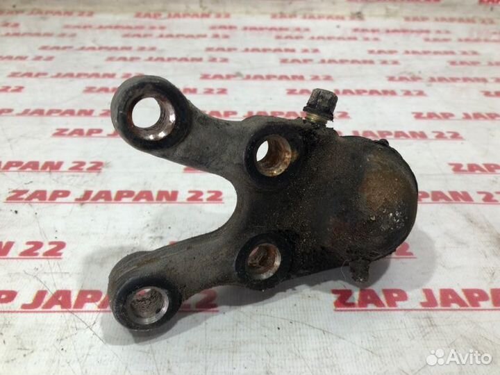 Шаровая опора передняя правая Mitsubishi