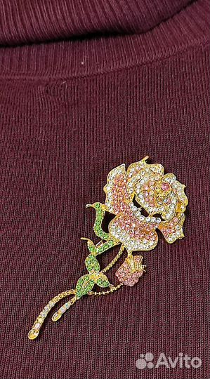 Брошь на одежду Роза