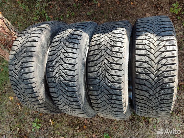 Triangle IceLink Trin PS01 215/60 R17 100T