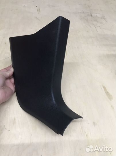 Накладка правого порога Passat CC