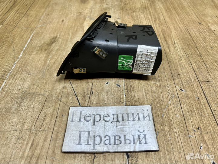 Дефлектор воздушный передний правый Opel Insignia