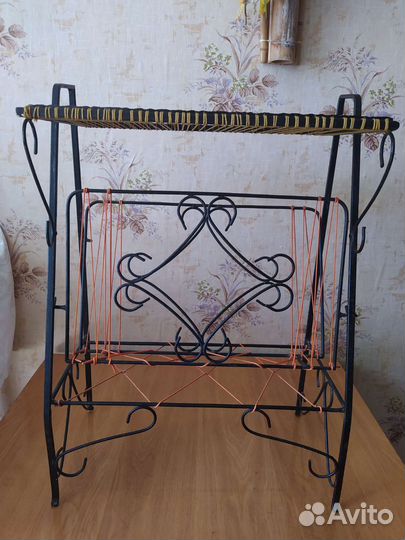 Полка газетница