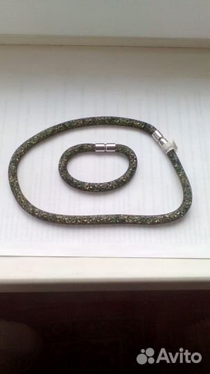 Циркон в сетке