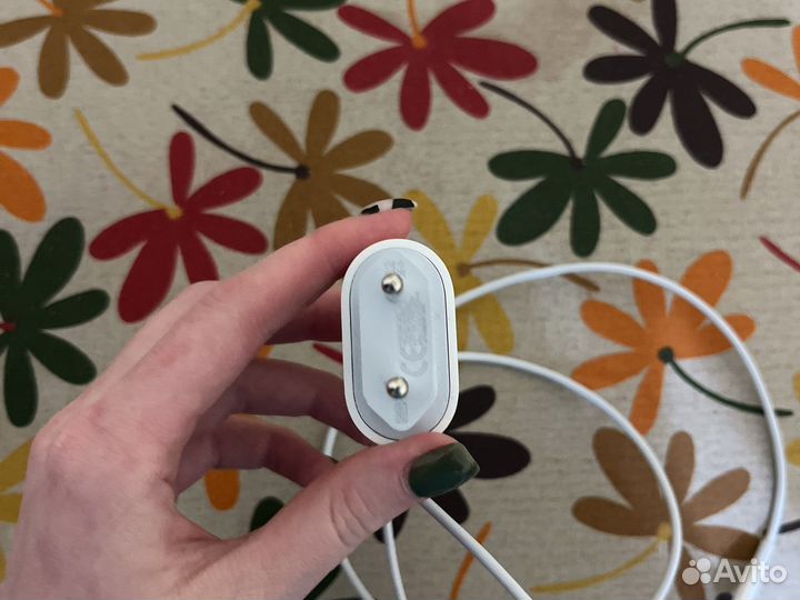 Зарядка на iPhone