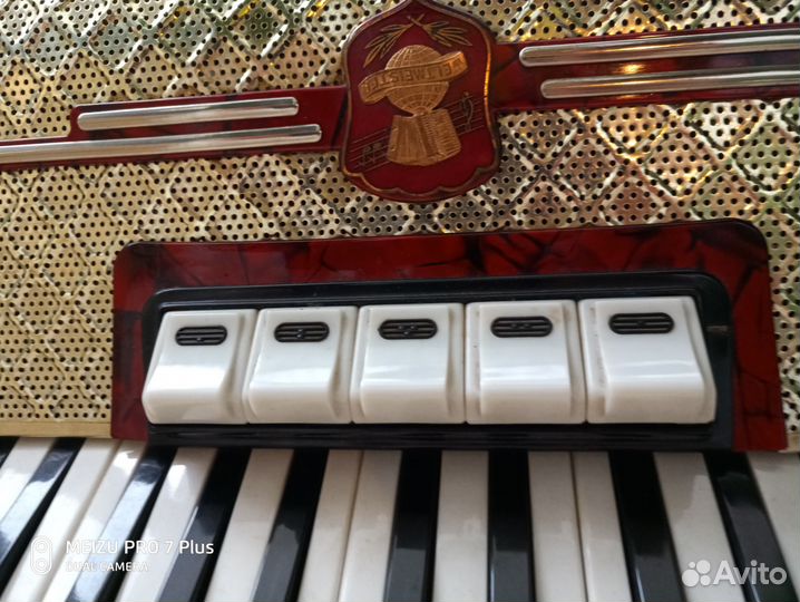 Продам аккордеон Weltmeister 1950-х годов